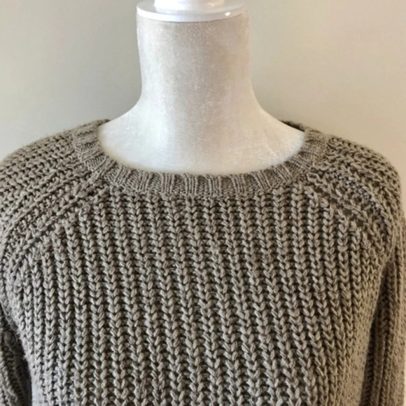 American Eagle AE Jegging Sweater Olive Green - Picture 2 of 5